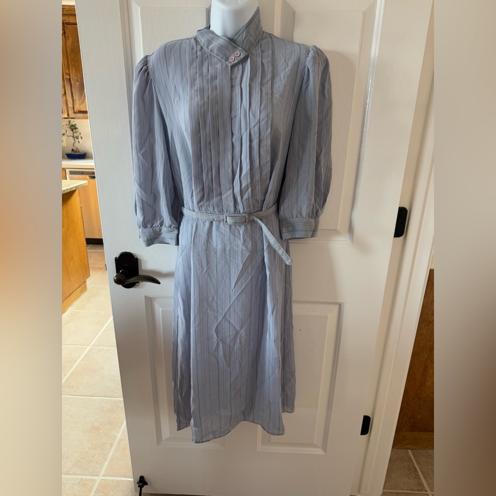 Charlee Allison vintage dress size small gray pin striped with belt